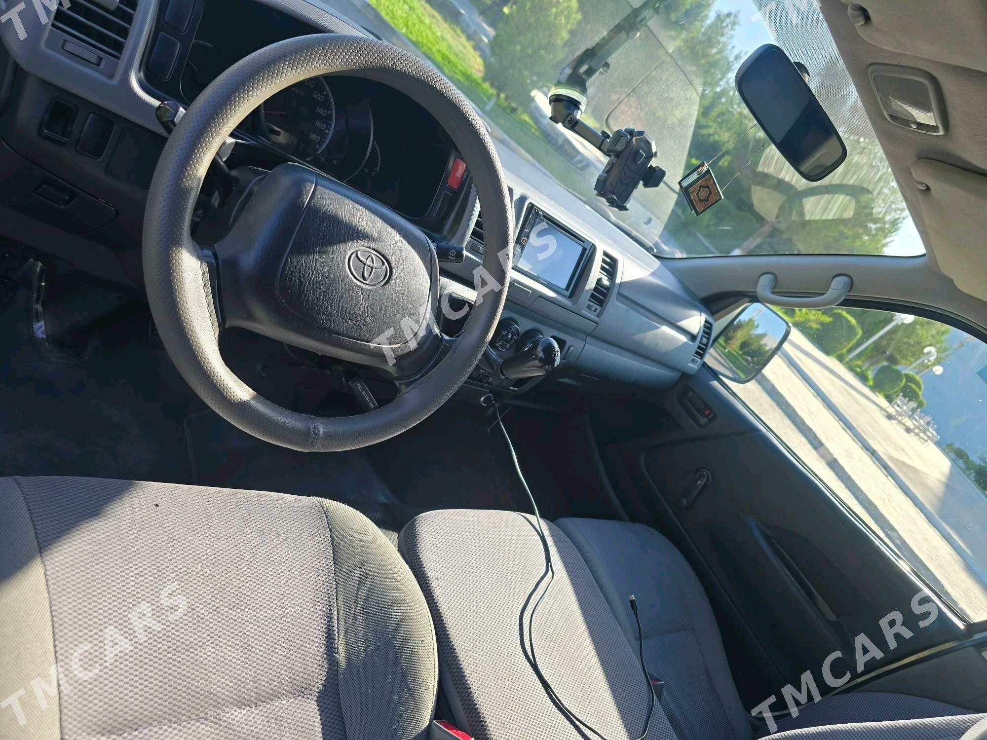 Toyota Hiace 2010 - 300 000 TMT - Туркменабат - img 8