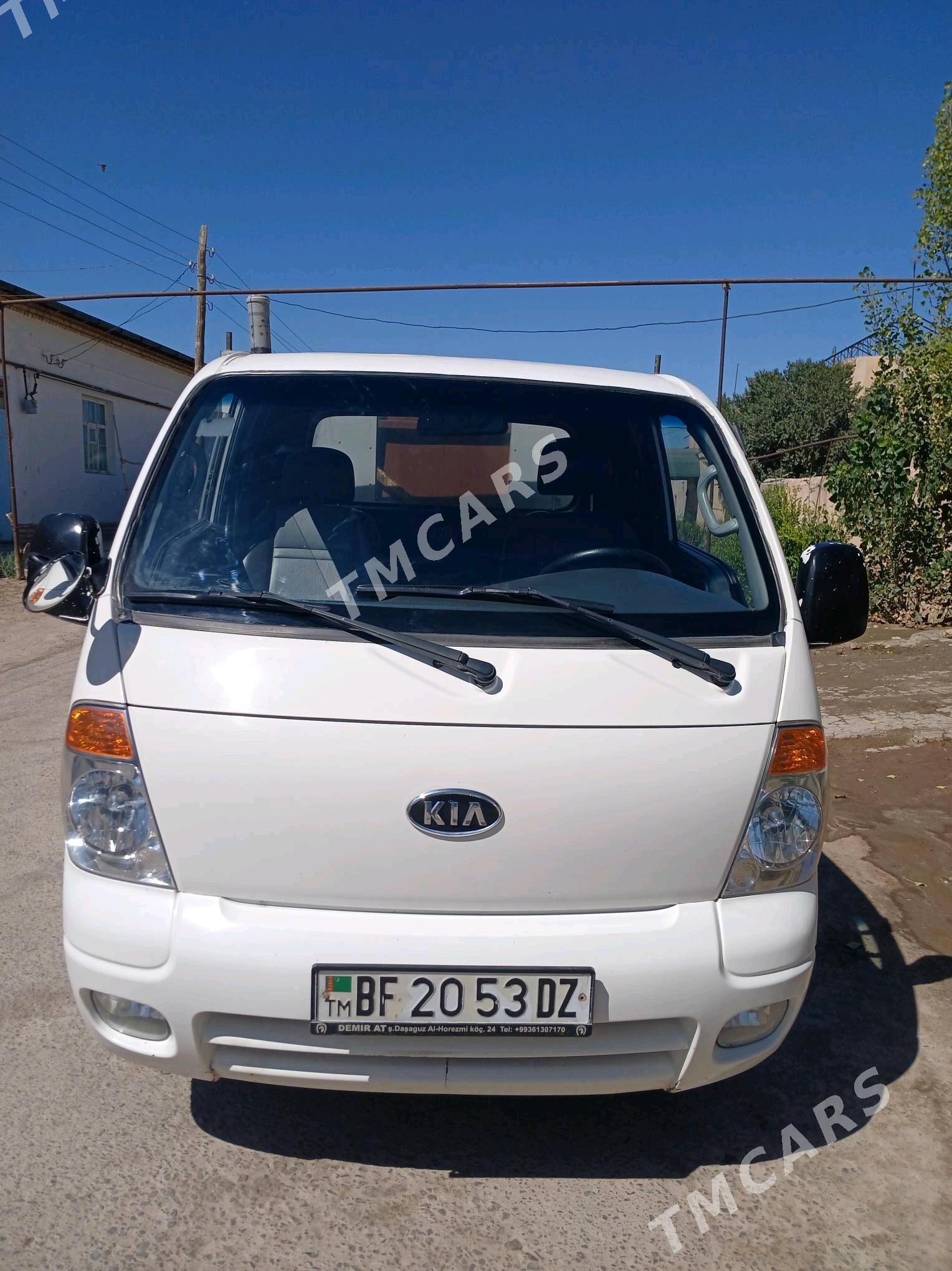 Kia Bongo 2011 - 200 000 TMT - Шабатский этрап - img 4