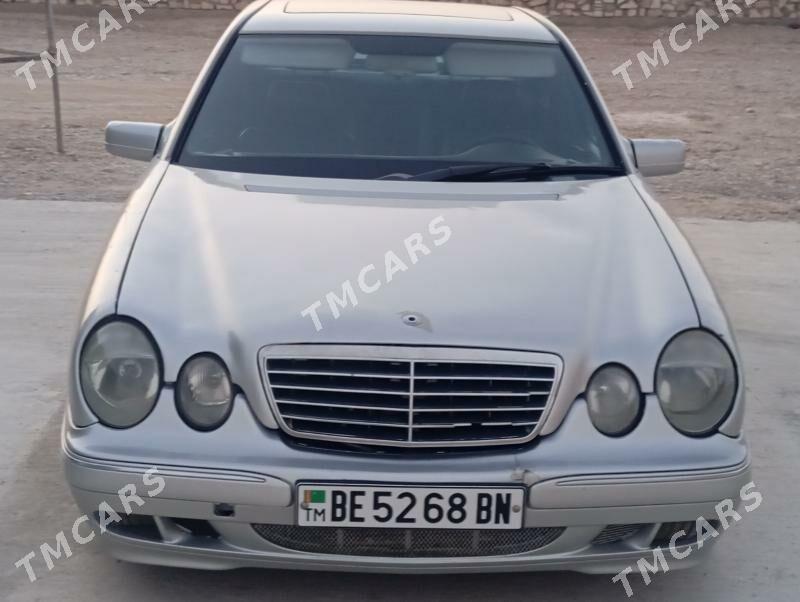 Mercedes-Benz E320 1996 - 58 000 TMT - Balkanabat - img 2