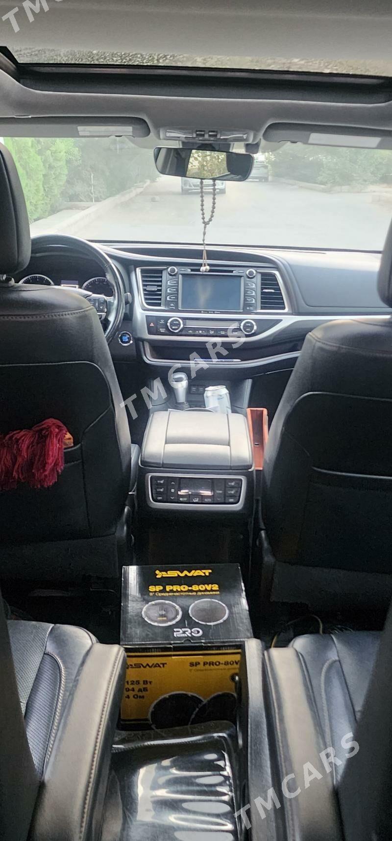 Toyota Highlander 2019 - 520 000 TMT - Кëши - img 3