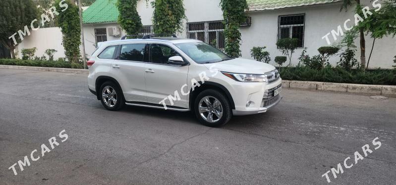 Toyota Highlander 2019 - 520 000 TMT - Кëши - img 9