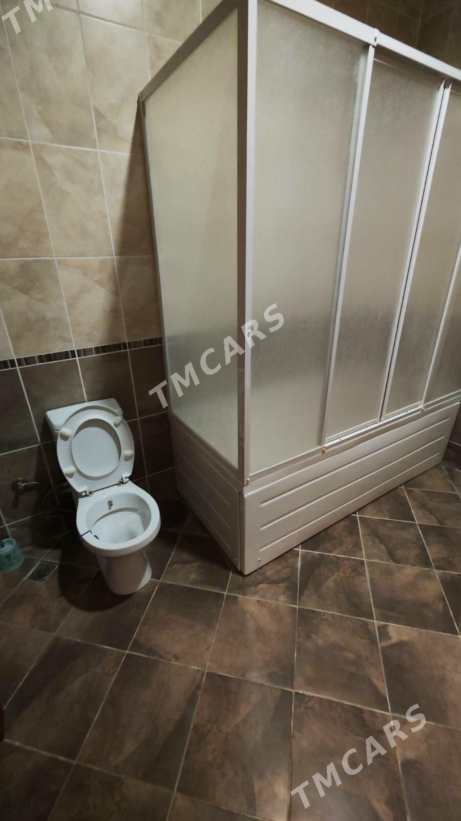 Sawetski Elitka arenda gyssagl - Sowetskiý köç. (Garaşsyzlyk şaýoly) - img 6