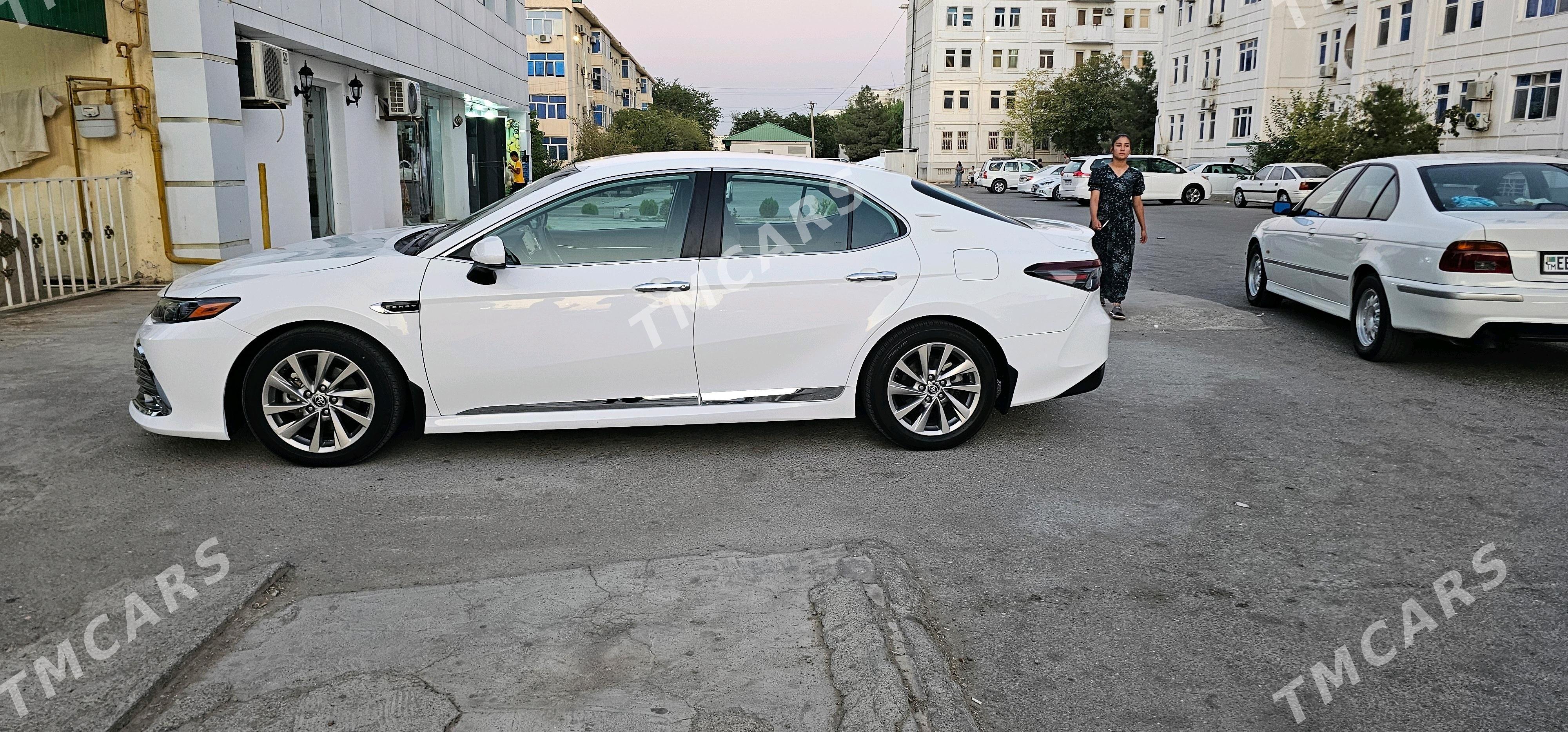 Toyota Camry 2022 - 350 000 TMT - Бузмеин ГРЭС - img 4