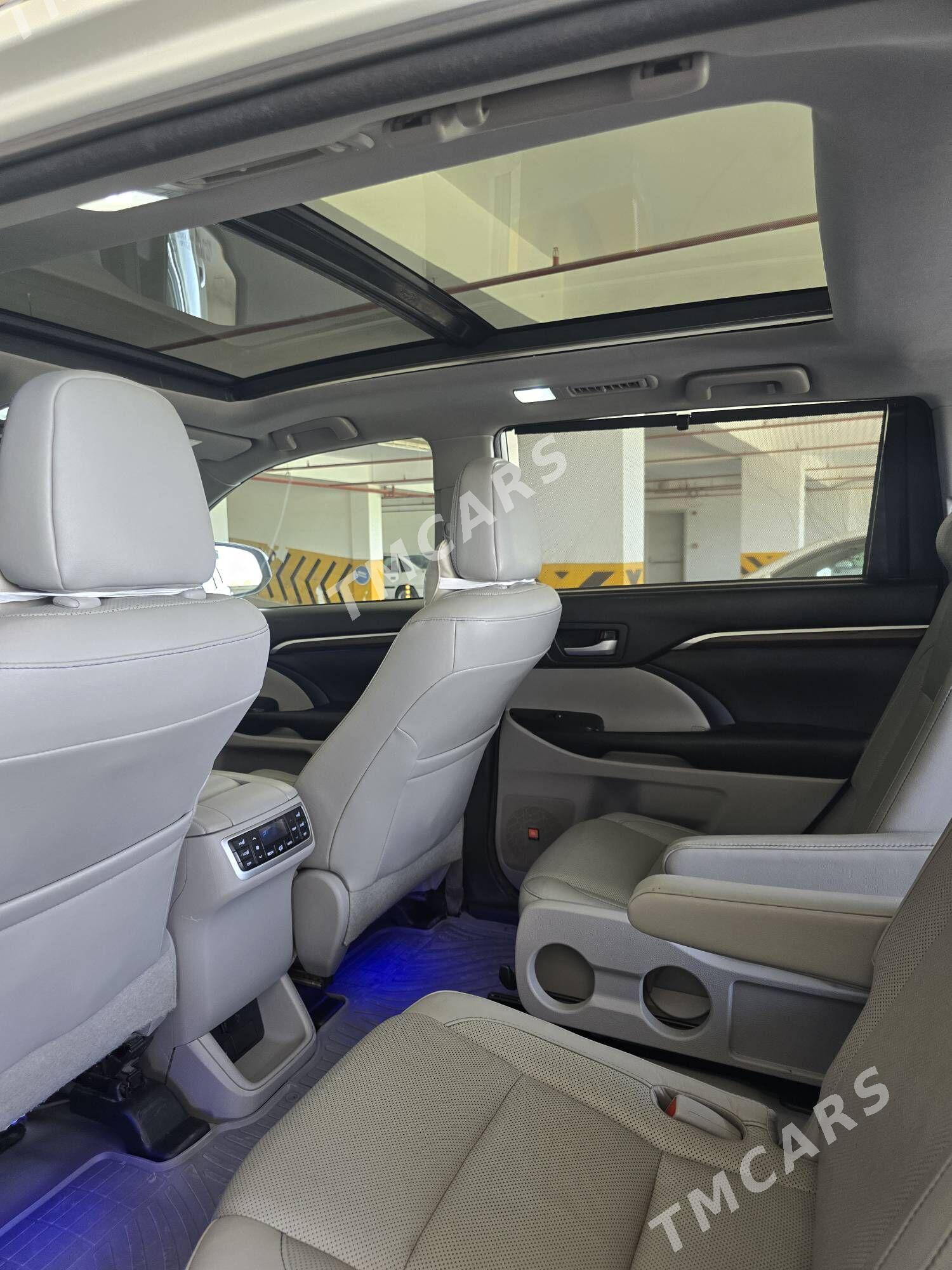 Toyota Highlander 2016 - 420 000 TMT - Хитровка - img 1