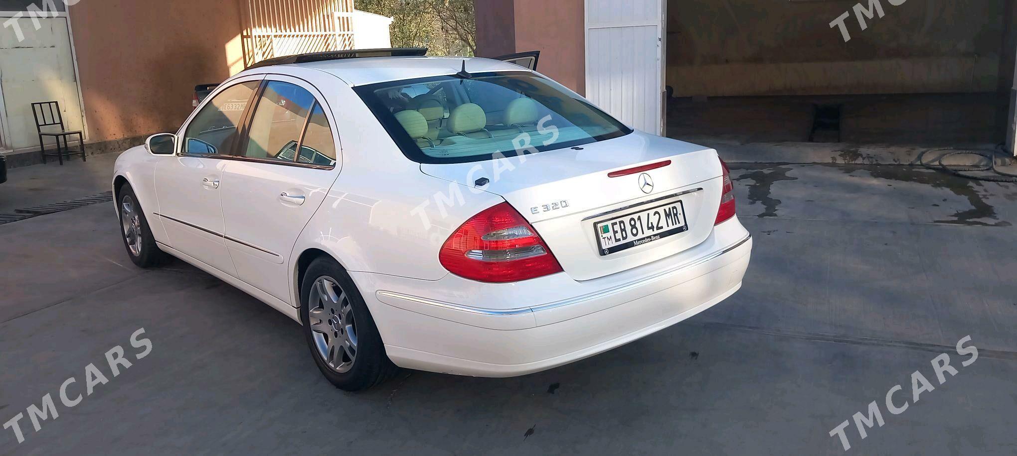 Mercedes-Benz E320 2002 - 180 000 TMT - Мары - img 10
