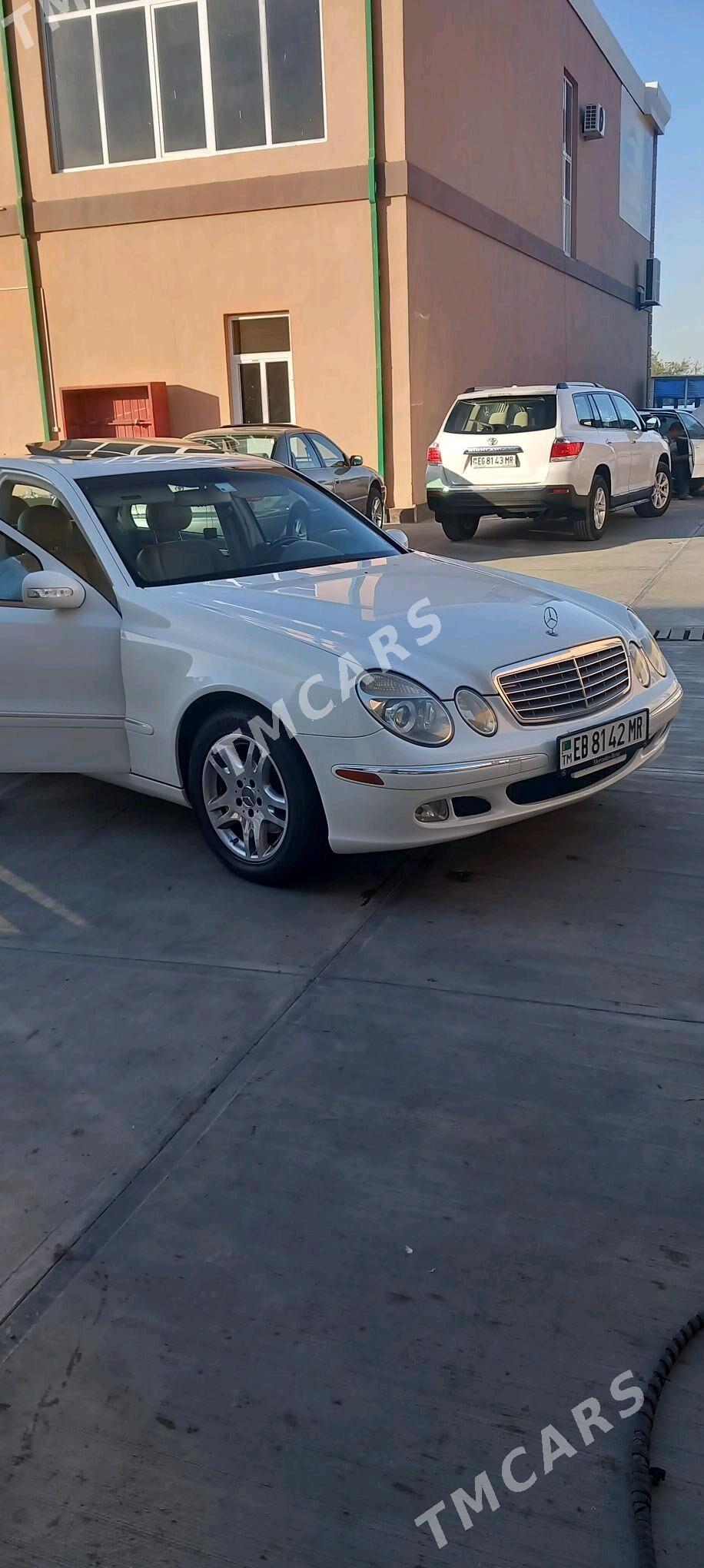 Mercedes-Benz E320 2002 - 180 000 TMT - Мары - img 9