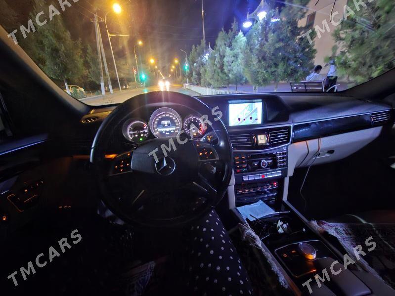 Mercedes-Benz E350 2010 - 300 000 TMT - Бузмеин ГРЭС - img 3