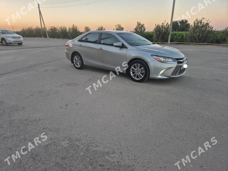 Toyota Camry 2017 - 265 000 TMT - Бузмеин - img 2