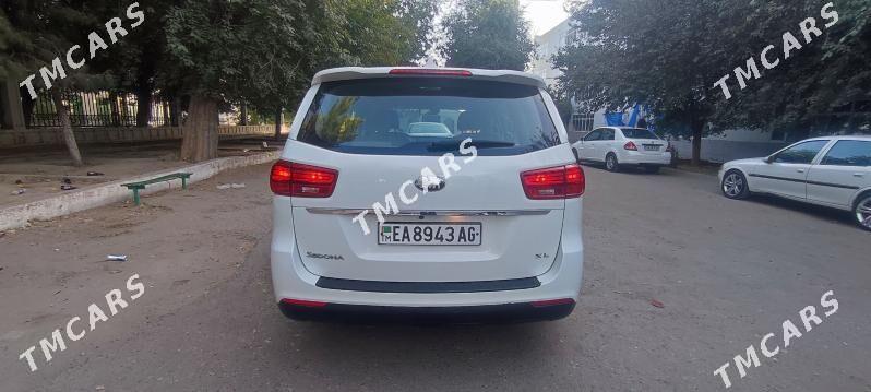 Kia Sedona 2019 - 330 000 TMT - 30 мкр - img 3