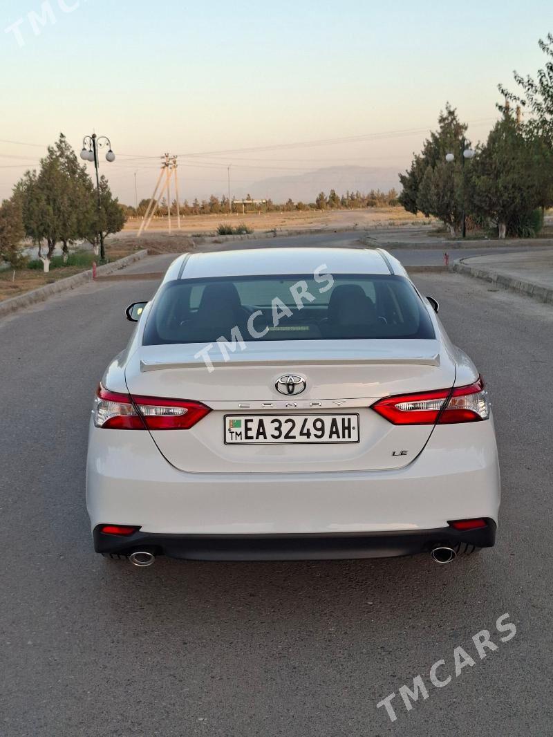 Toyota Camry 2018 - 290 000 TMT - Bäherden - img 3
