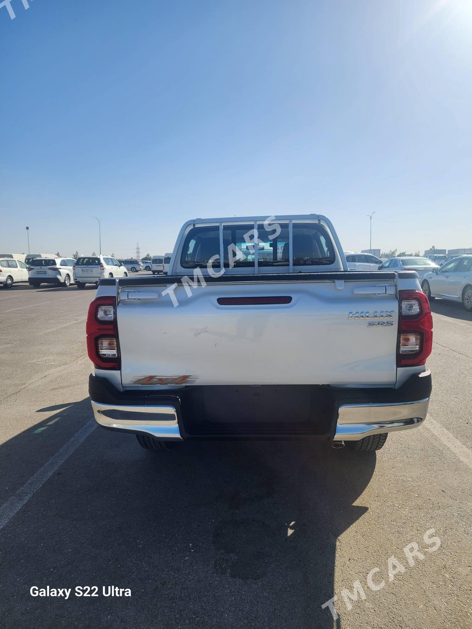 Toyota Hilux 2025 - 686 000 TMT - Aşgabat - img 4