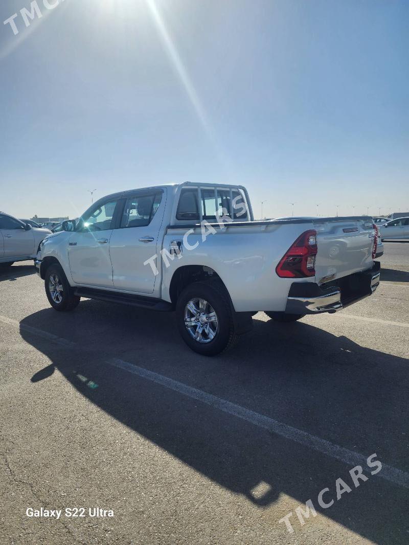 Toyota Hilux 2025 - 686 000 TMT - Aşgabat - img 5