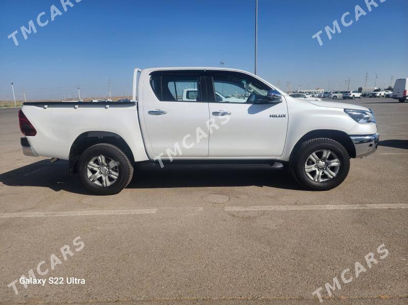 Toyota Hilux 2025 - 686 000 TMT - Aşgabat - img 6