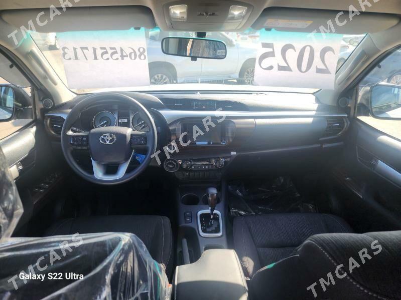 Toyota Hilux 2025 - 686 000 TMT - Aşgabat - img 9