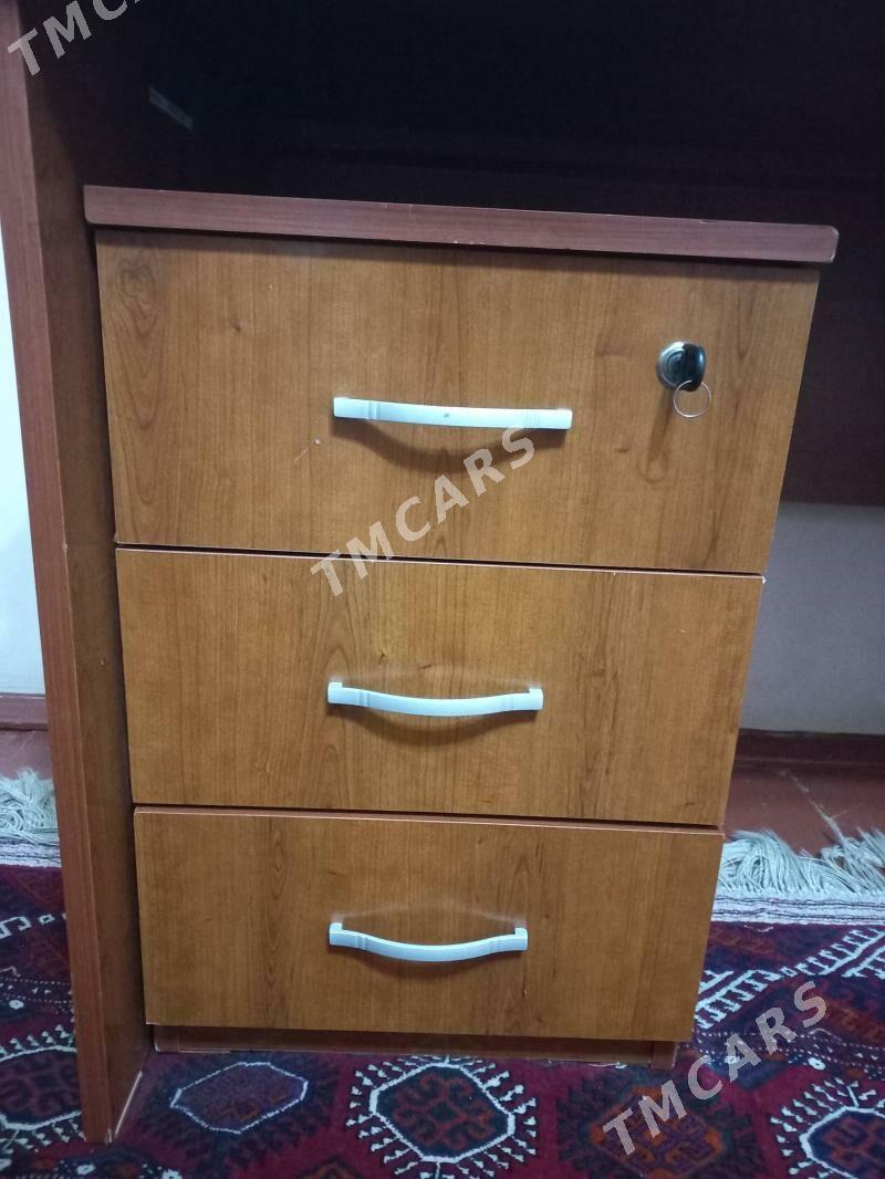 Kompýuter stol kitap goyulyan - Aşgabat - img 4