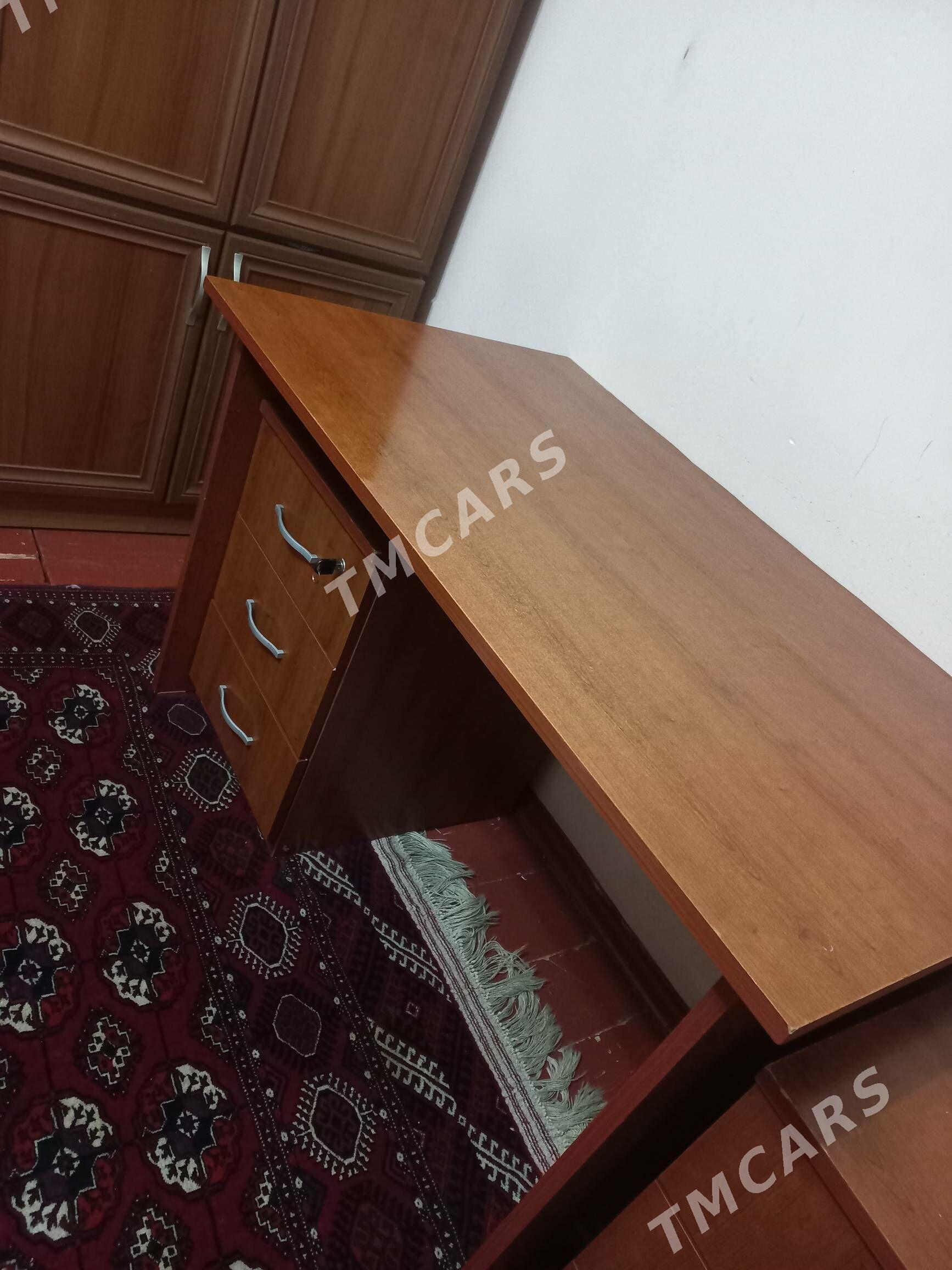 Kompýuter stol kitap goyulyan - Aşgabat - img 2