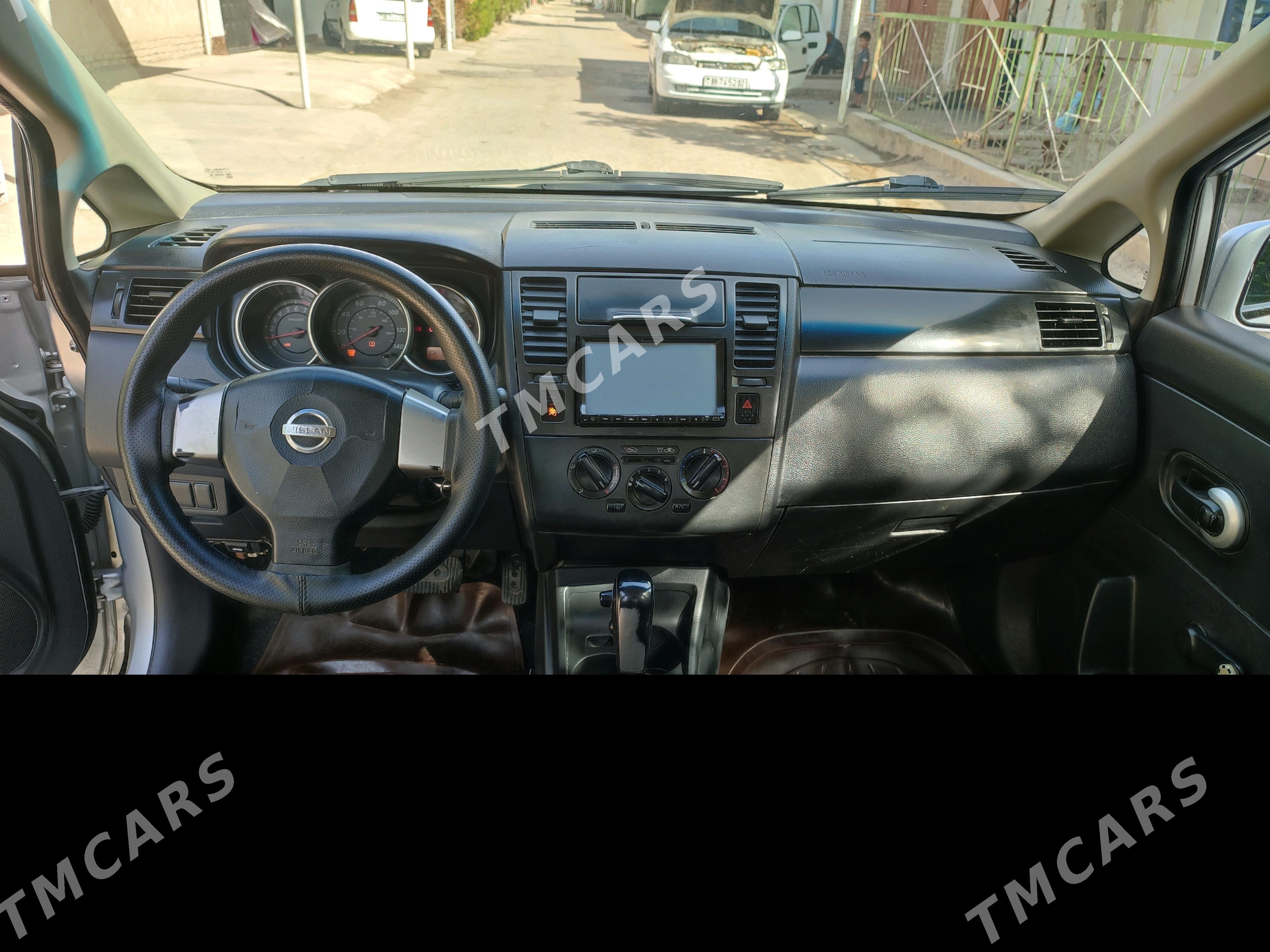 Nissan Versa 2010 - 110 000 TMT - Дашогуз - img 5