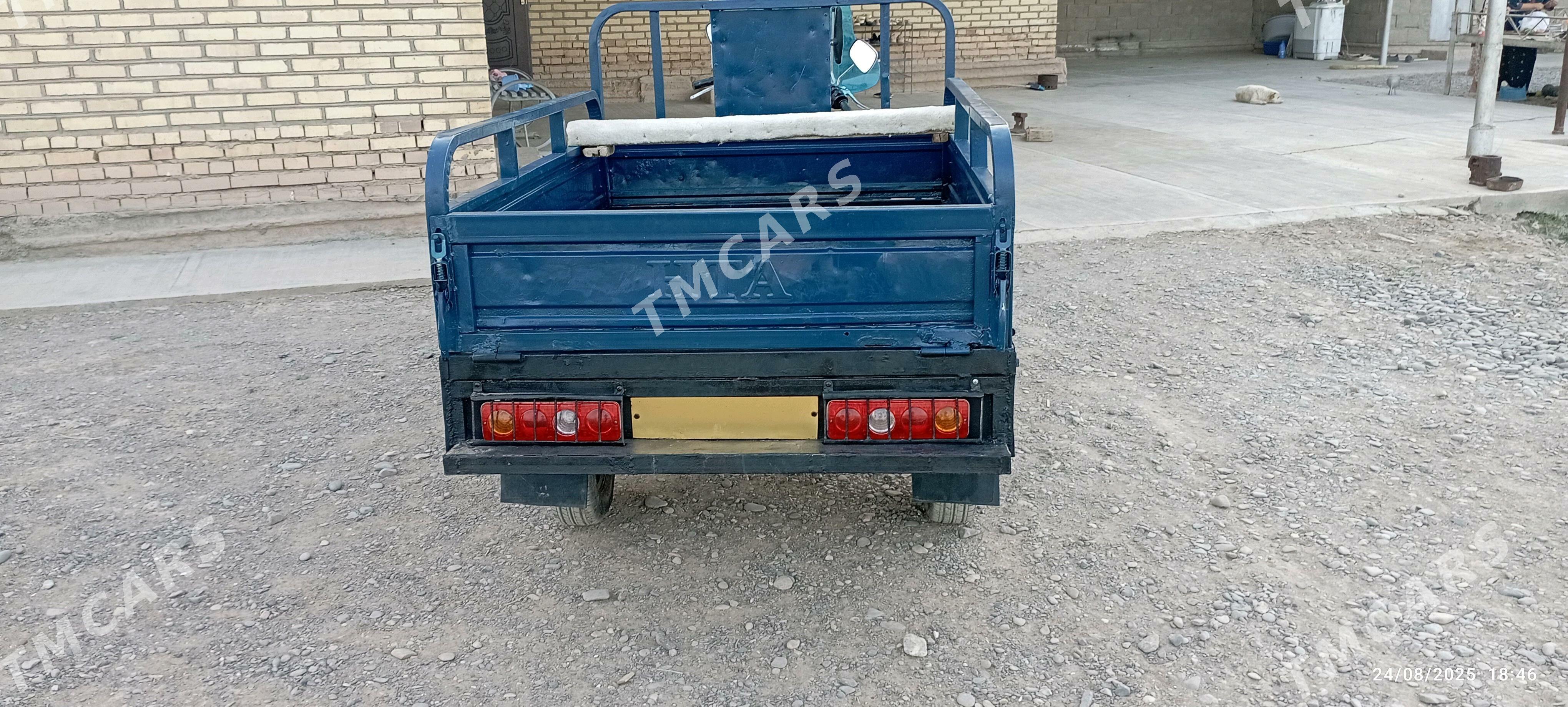 Fekon FK200-14G 2014 - 13 000 TMT - Sarahs - img 3