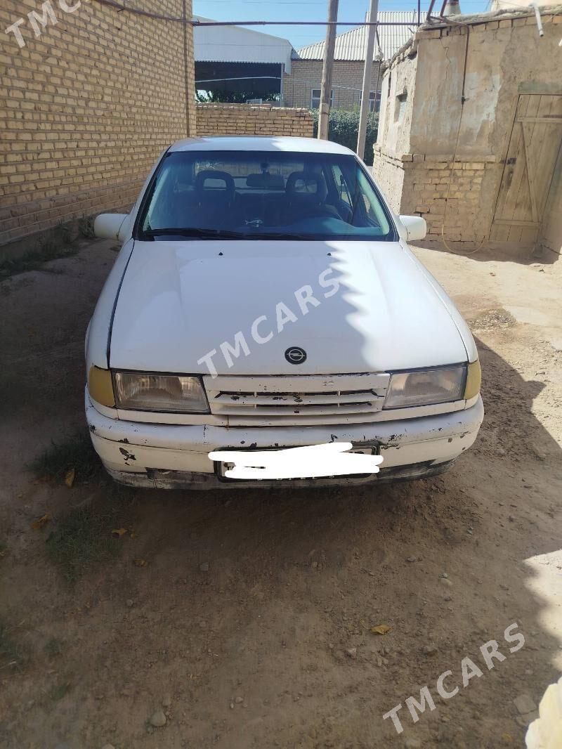 Opel Vectra 1992 - 25 000 TMT - Мары - img 3