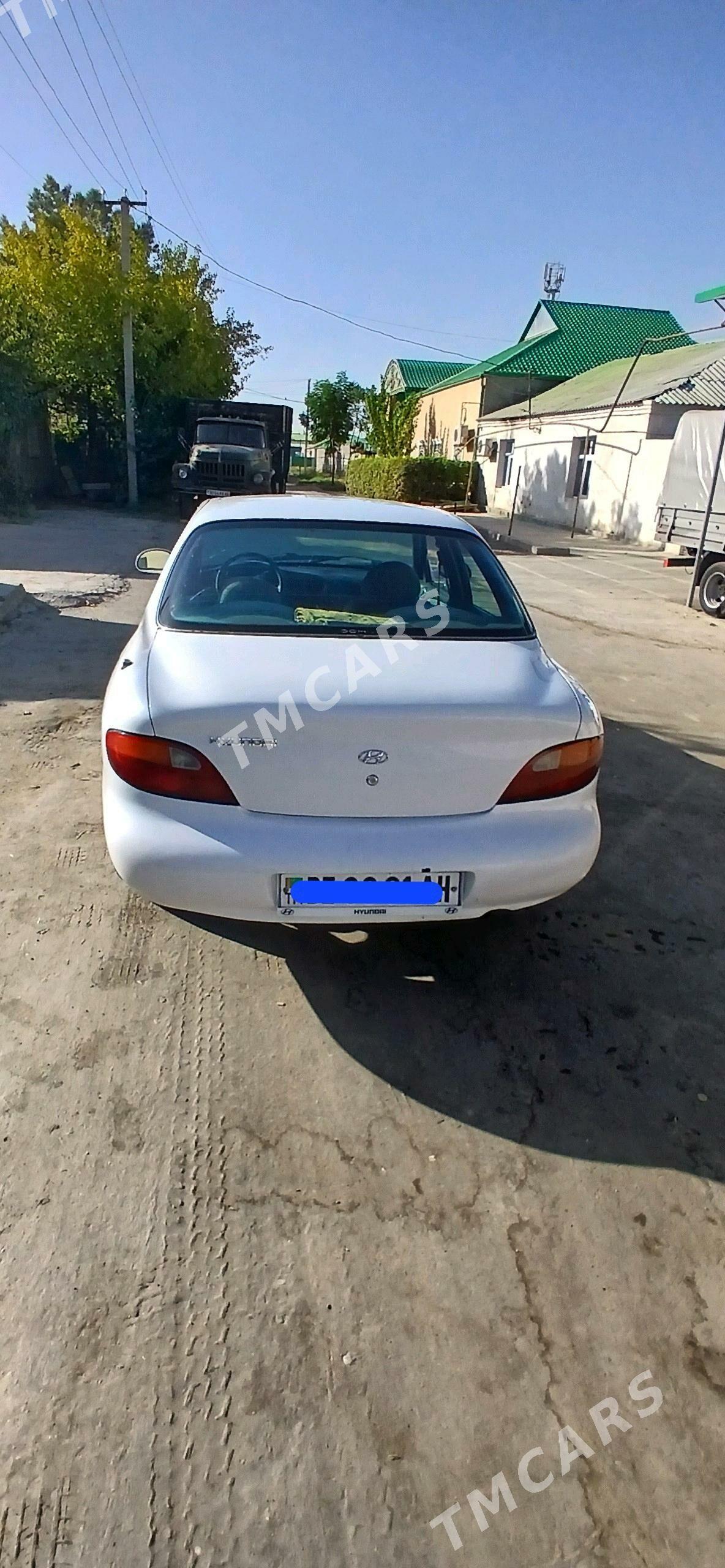 Hyundai Elantra 1997 - 45 000 TMT - Чоганлы - img 3