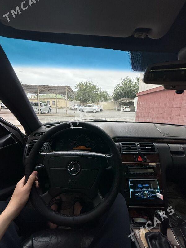 Mercedes-Benz E320 1996 - 50 000 TMT - Ашхабад - img 3