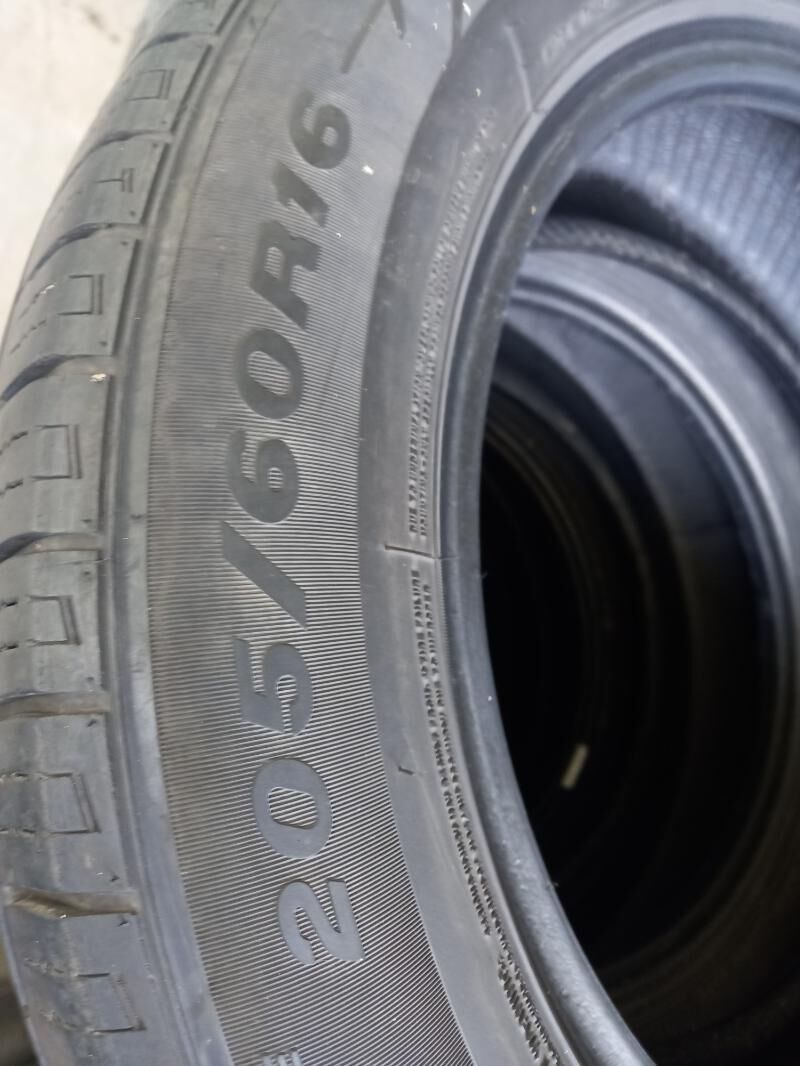 205-60-16 continental dunlop 250 TMT - Bedew - img 2