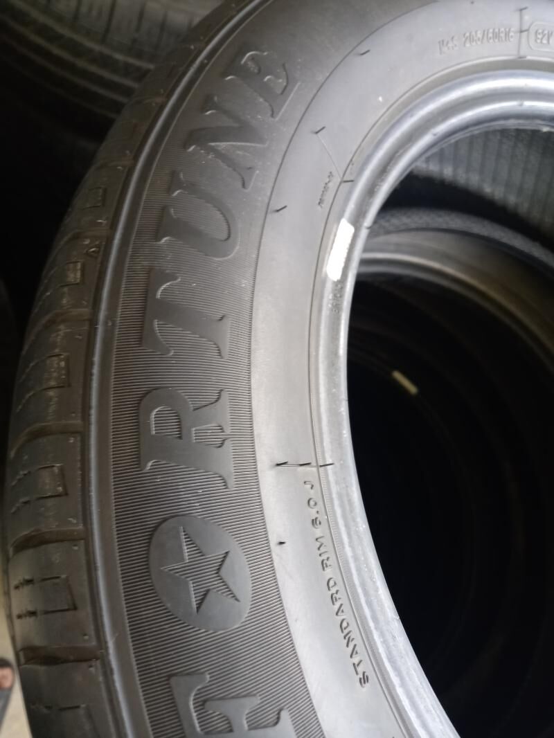 205-60-16 continental dunlop 250 TMT - Bedew - img 3