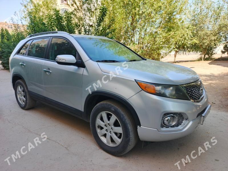 Kia Sorento 2011 - 170 000 TMT - Дашогуз - img 3