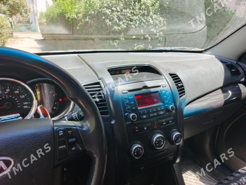 Kia Sorento 2011 - 170 000 TMT - Дашогуз - img 7
