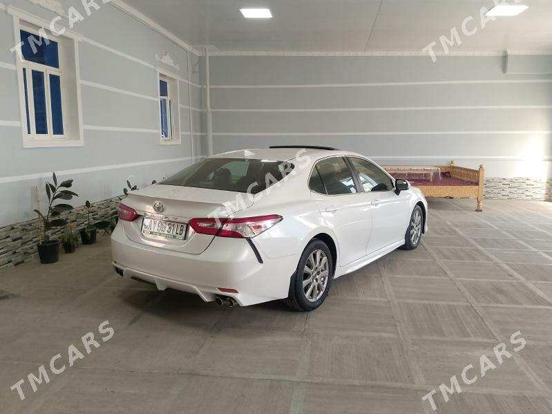 Toyota Camry 2019 - 300 000 TMT - Туркменабат - img 2