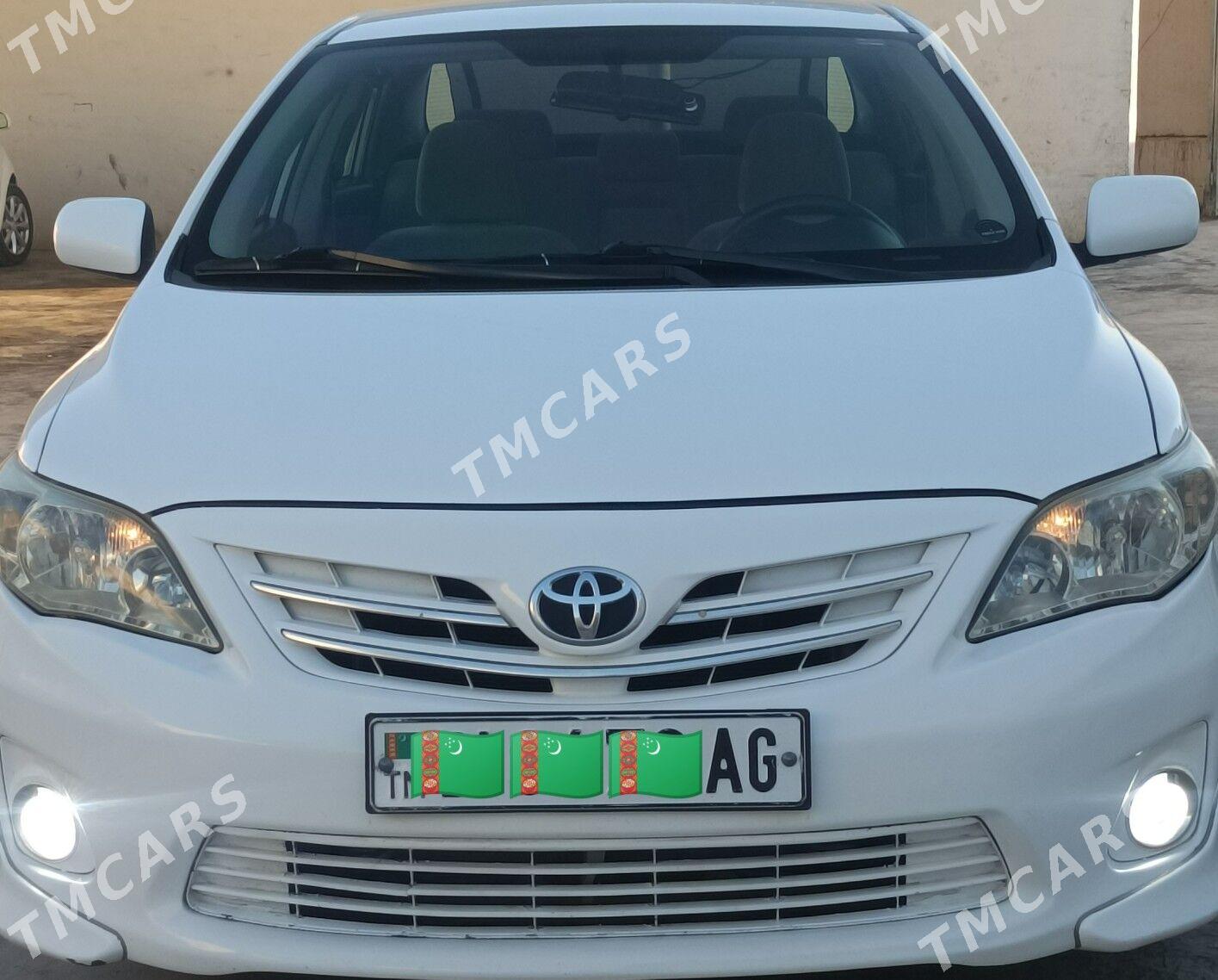 Toyota Corolla 2013 - 175 000 TMT - Büzmeýin - img 2