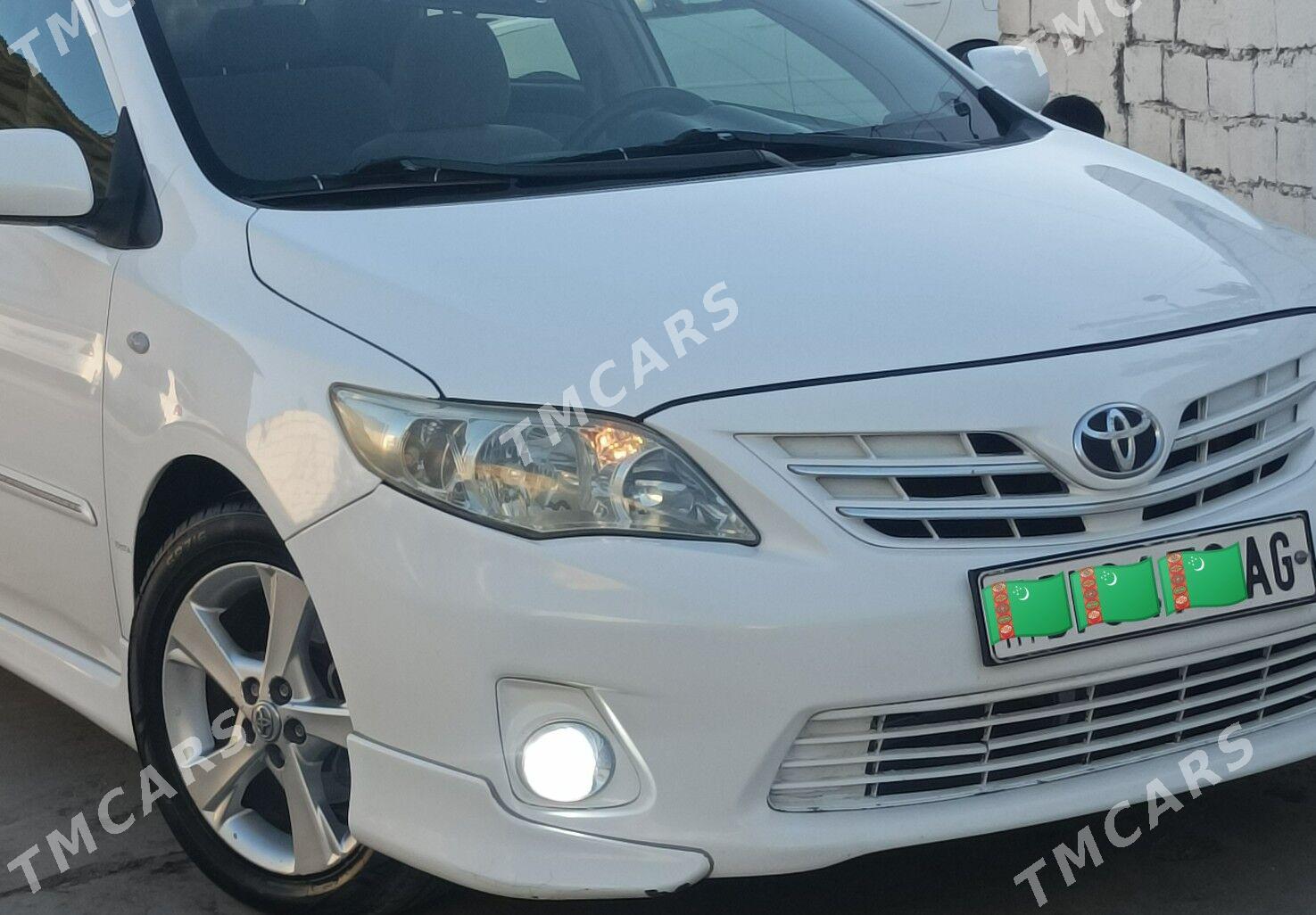 Toyota Corolla 2013 - 175 000 TMT - Büzmeýin - img 6