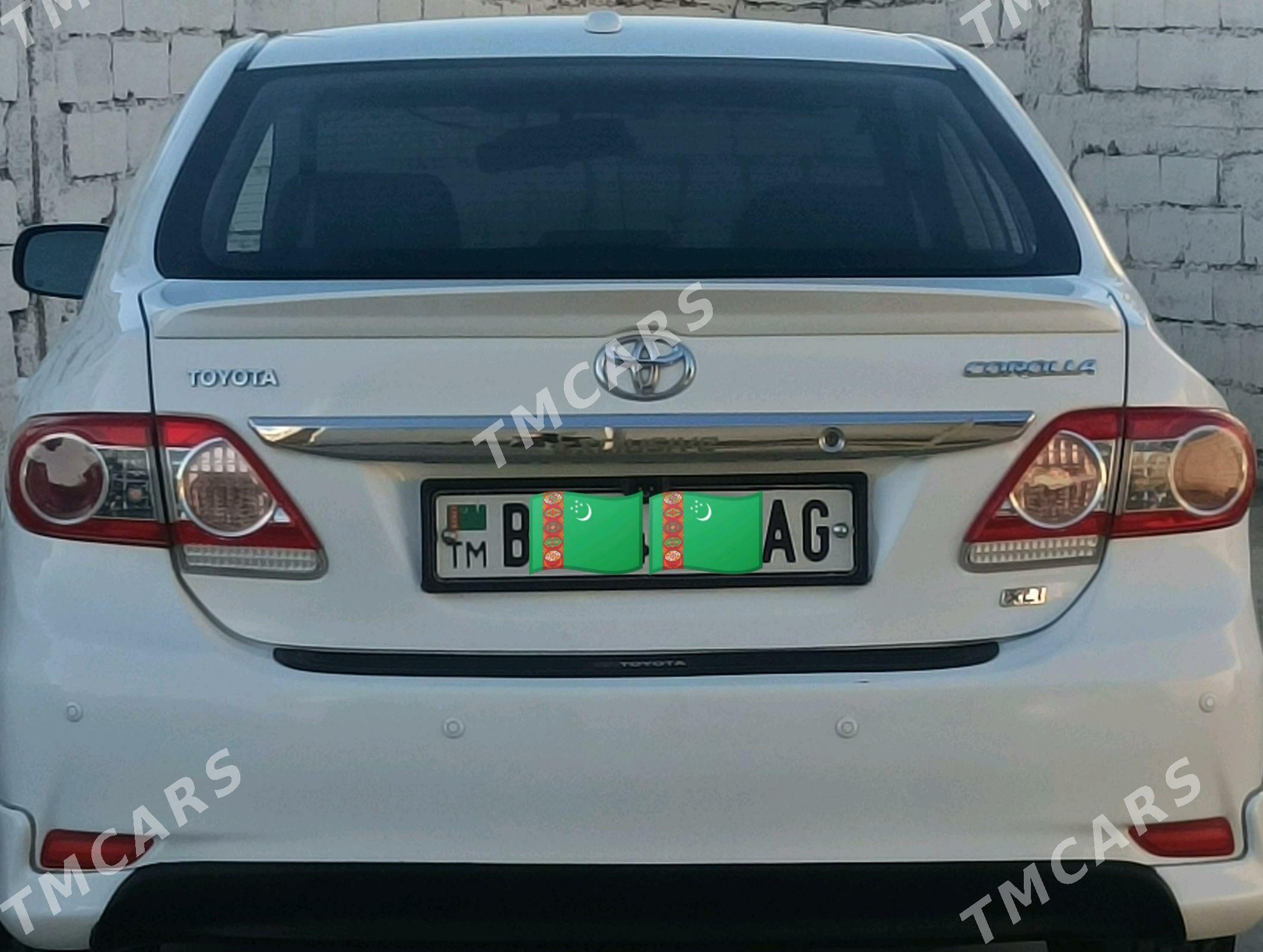 Toyota Corolla 2013 - 175 000 TMT - Büzmeýin - img 8