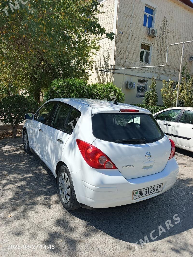 Nissan Versa 2009 - 122 000 TMT - 9 mkr - img 4