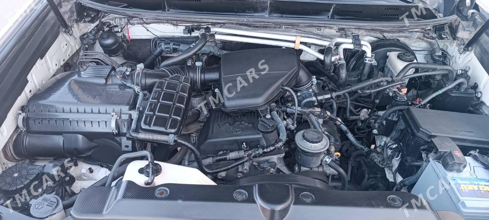 Toyota Land Cruiser Prado 2011 - 550 000 TMT - Ашхабад - img 7