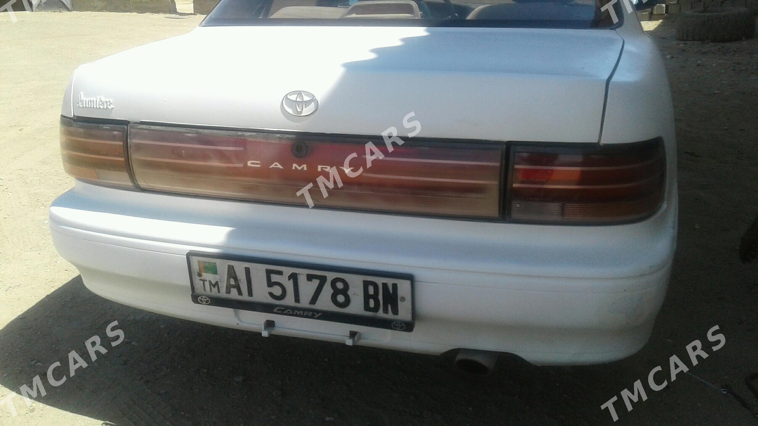 Toyota Camry 1992 - 38 000 TMT - Гумдаг - img 3
