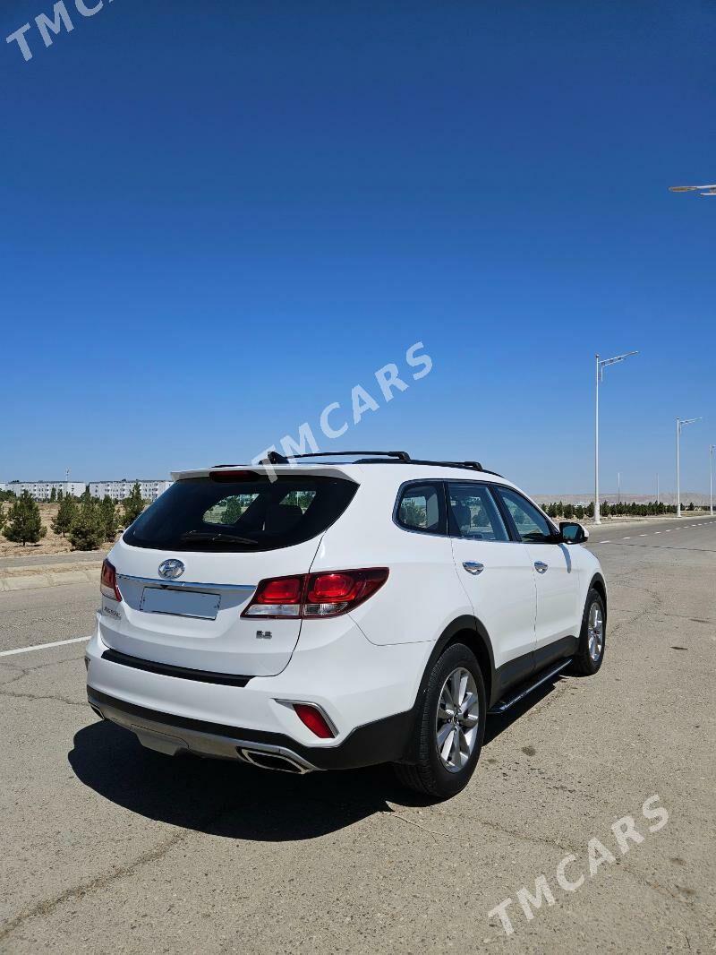 Hyundai Santa Fe 2018 - 310 000 TMT - Türkmenbaşy - img 4