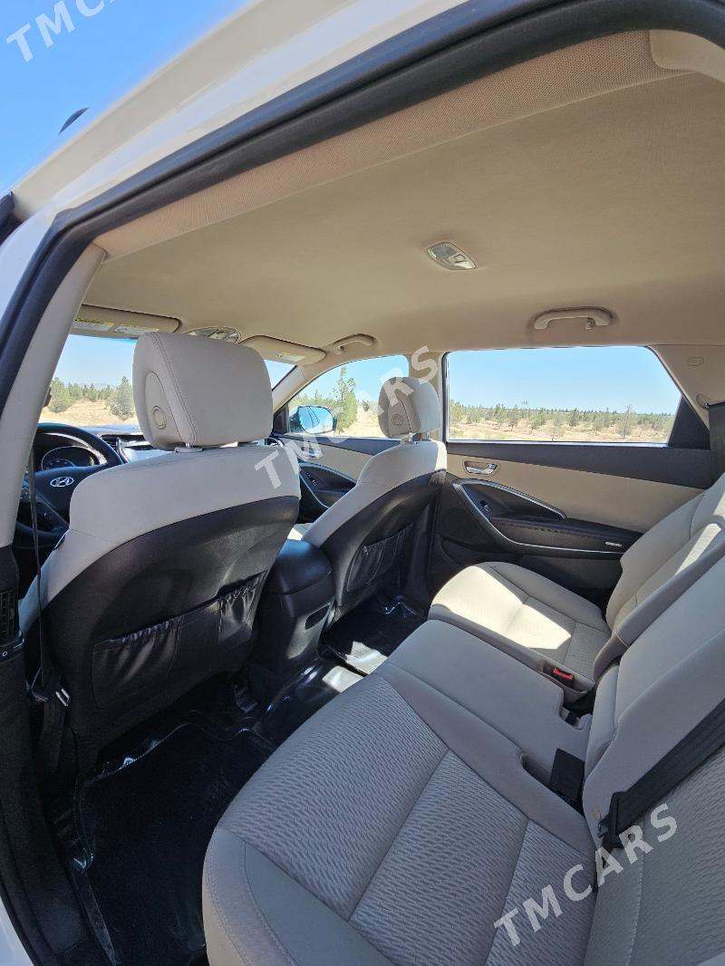 Hyundai Santa Fe 2018 - 310 000 TMT - Türkmenbaşy - img 8
