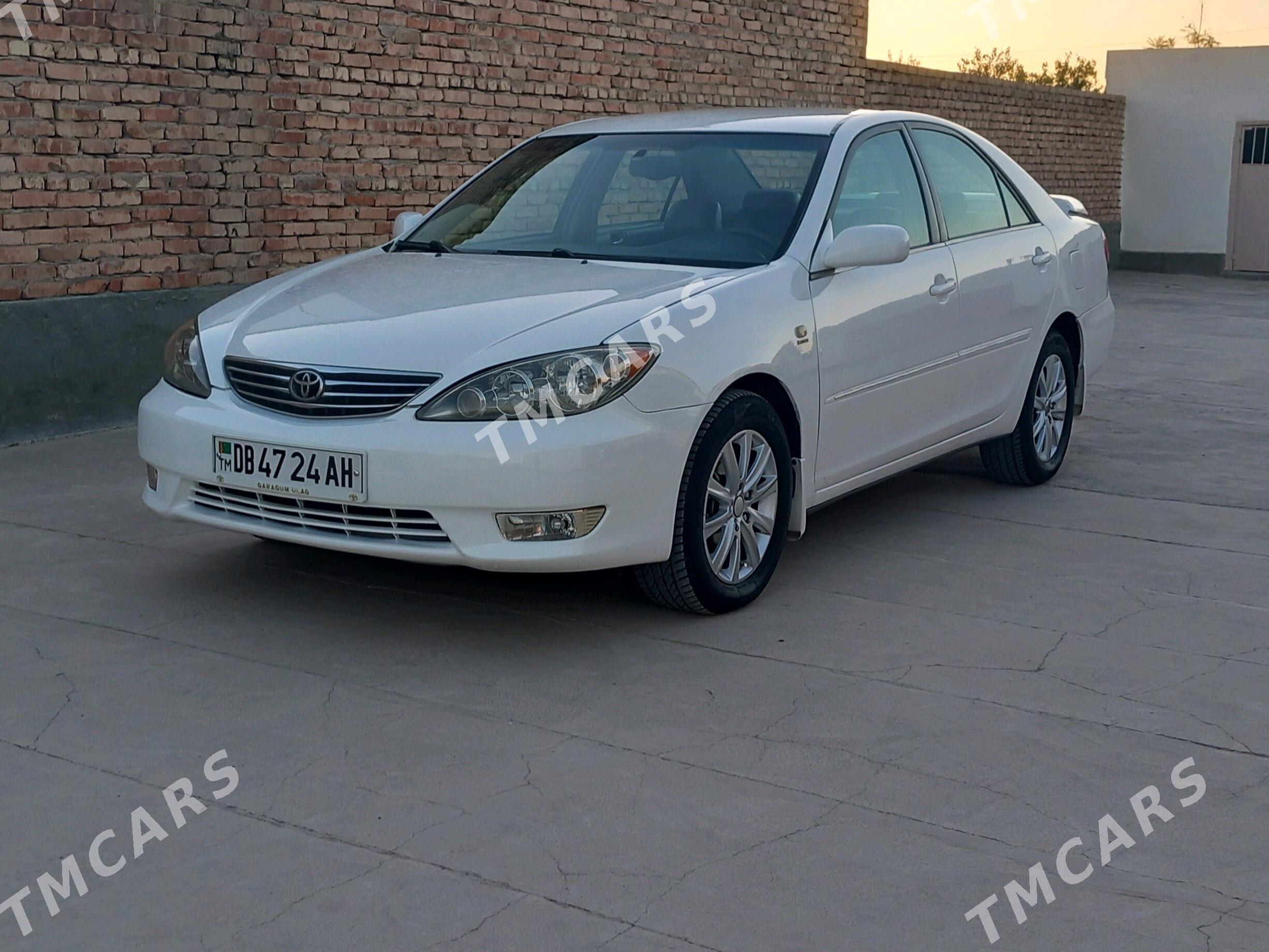 Toyota Camry 2005 - 150 000 TMT - Бахарден - img 3
