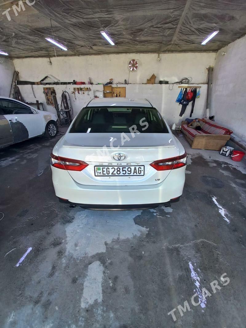 Toyota Camry 2018 - 245 000 TMT - Бедев - img 5