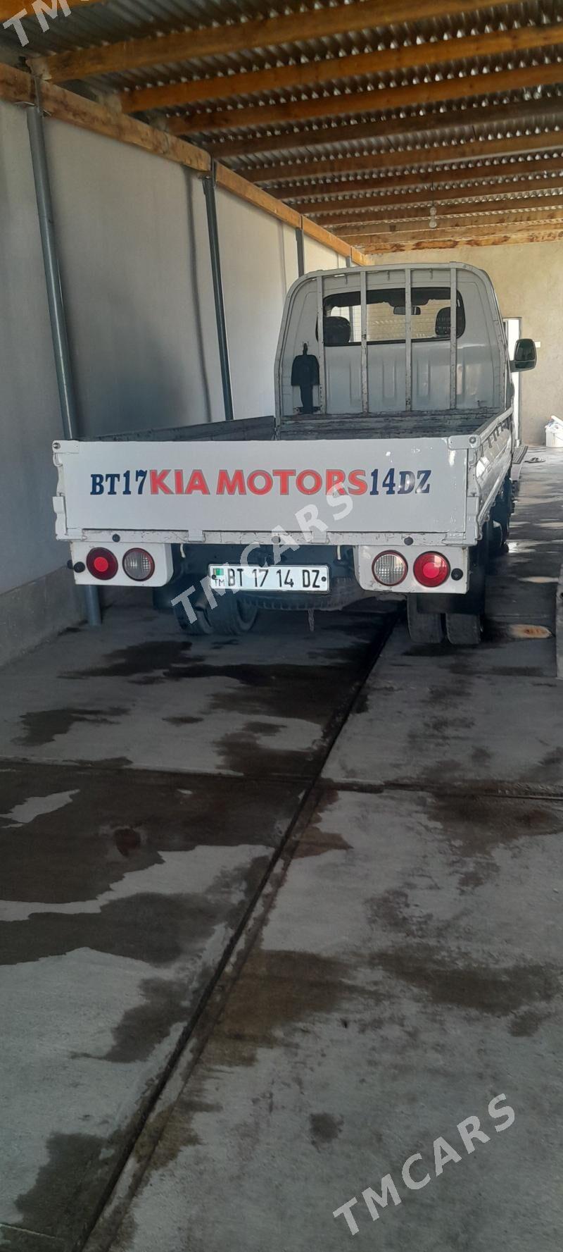 Kia Bongo 2013 - 230 000 TMT - Гороглы (Тагта) - img 2