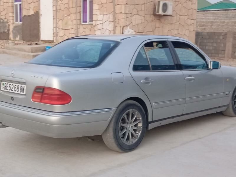 Mercedes-Benz E320 1996 - 58 000 TMT - Balkanabat - img 5