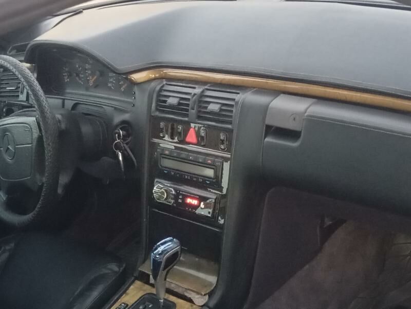 Mercedes-Benz E320 1996 - 58 000 TMT - Balkanabat - img 4