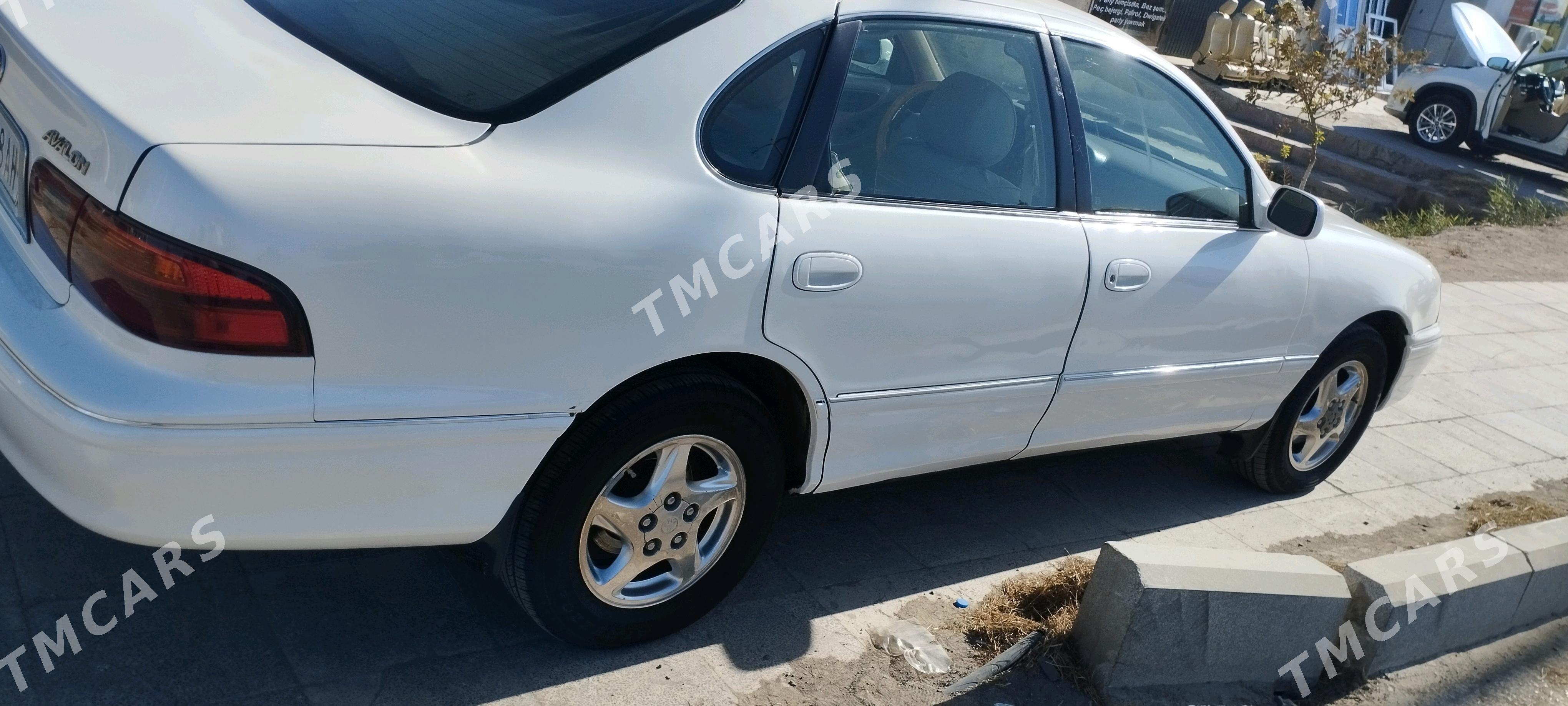 Toyota Avalon 1998 - 140 000 TMT - Baýramaly - img 4