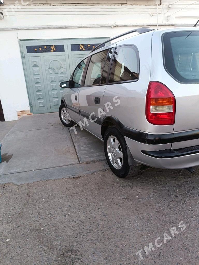 Opel Zafira 2002 - 100 000 TMT - Дашогуз - img 4