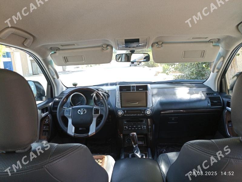 Toyota Land Cruiser Prado 2012 - 540 000 TMT - Мары - img 6