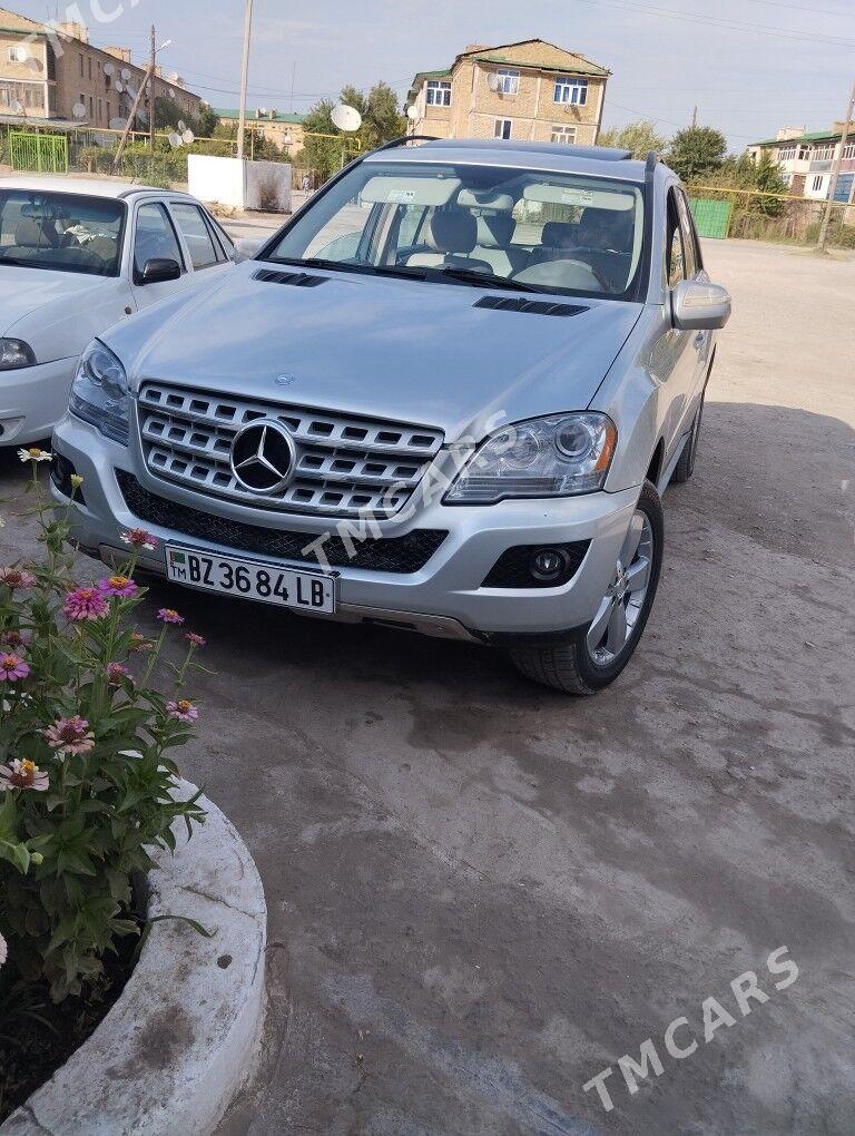 Mercedes-Benz ML350 2010 - 300 000 TMT - Туркменабат - img 4