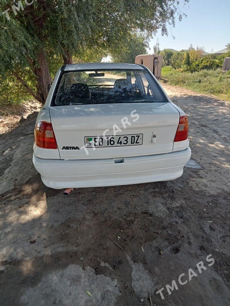 Opel Astra 1992 - 36 000 TMT - Gurbansoltan Eje - img 4