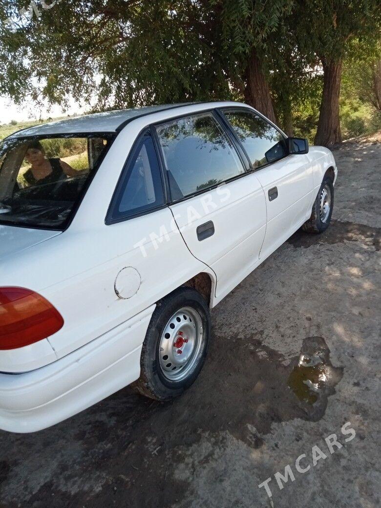 Opel Astra 1992 - 36 000 TMT - Gurbansoltan Eje - img 3