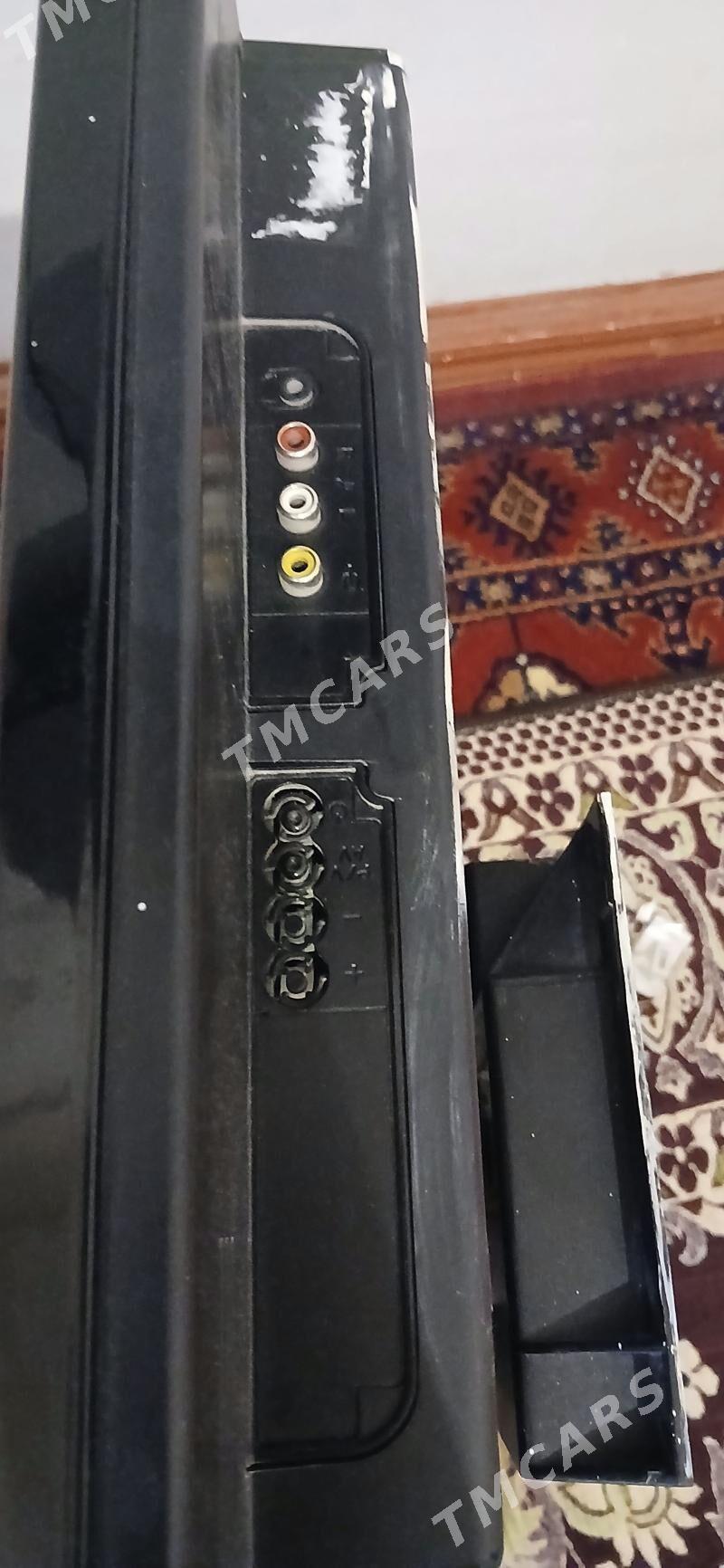 vestel 22 lik telewizor - Хитровка - img 2